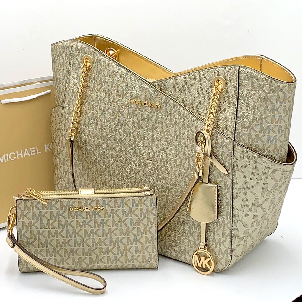 MICHAEL KORS LG  X CHAIN SHOULDER TOTE & Lg Double Zip Wallet PALE GOLD SIGNTR - Picture 2 of 12